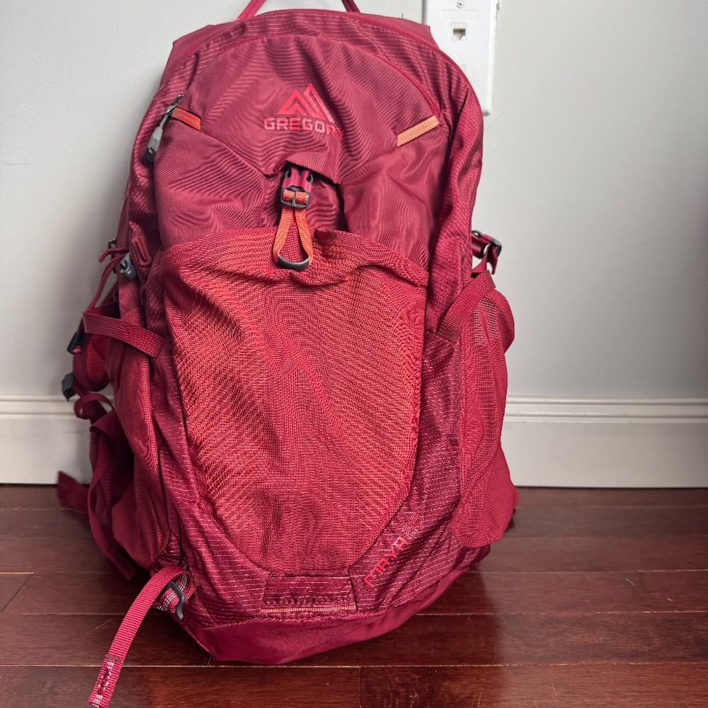 Gregory Maya 25 Women day pack hiking